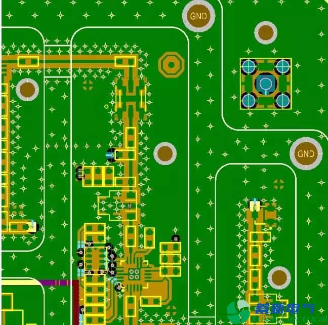 變頻電源PCB 隔腔接地過(guò)孔圖